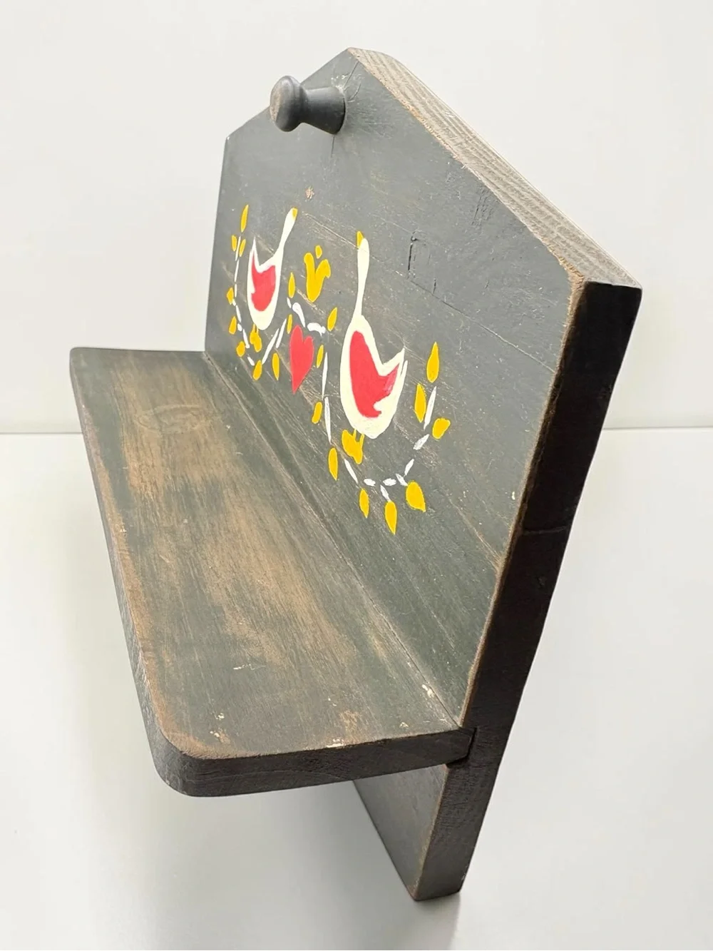 Vintage 80s Wooden Shelf w/ Pegs & Hand Painted Geese & Hearts Rack Trinket EUC